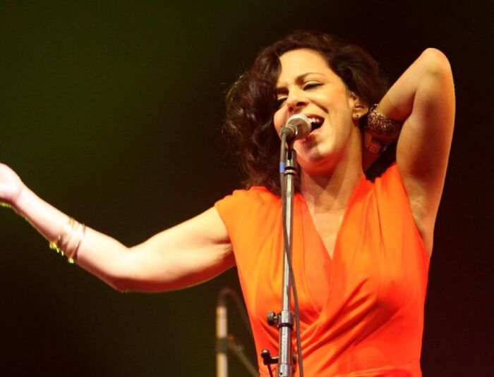 Bebel Gilberto - Letras y Canciones